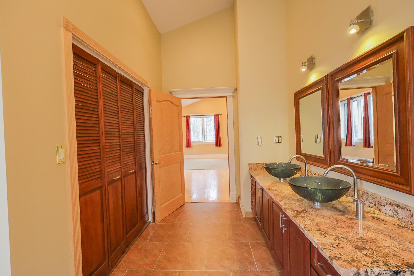 Primary Bath 25004779