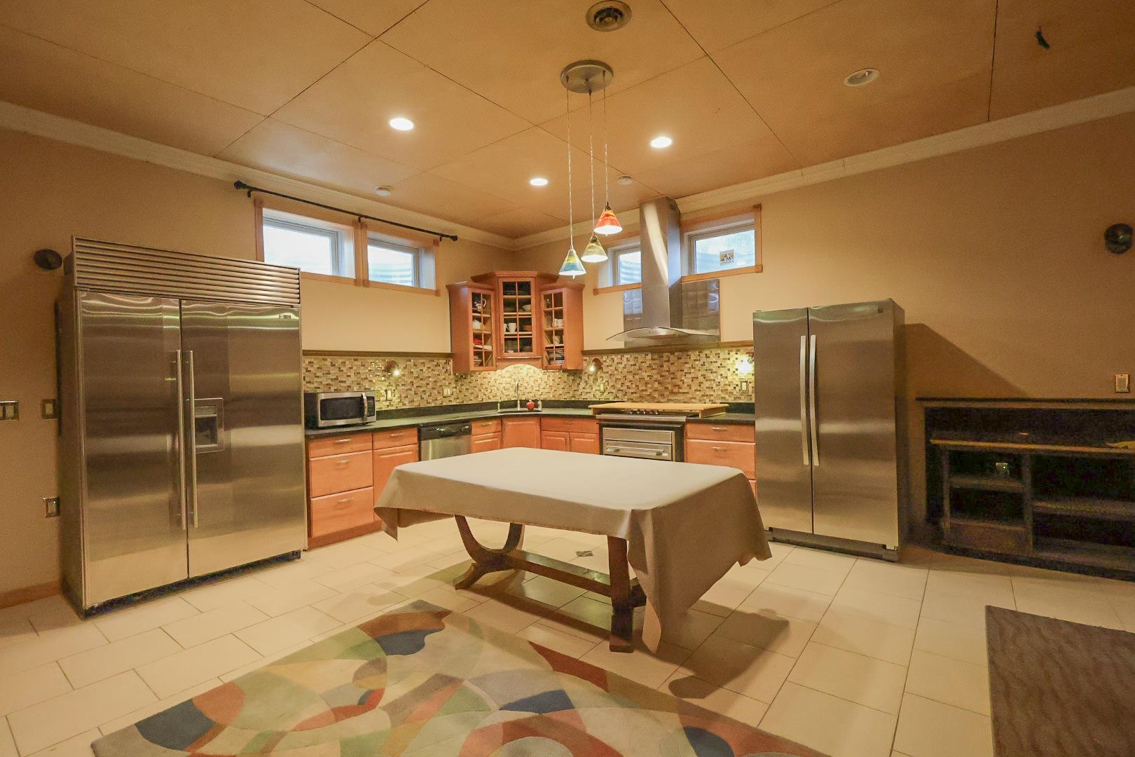 Basement Kitchen 25004770