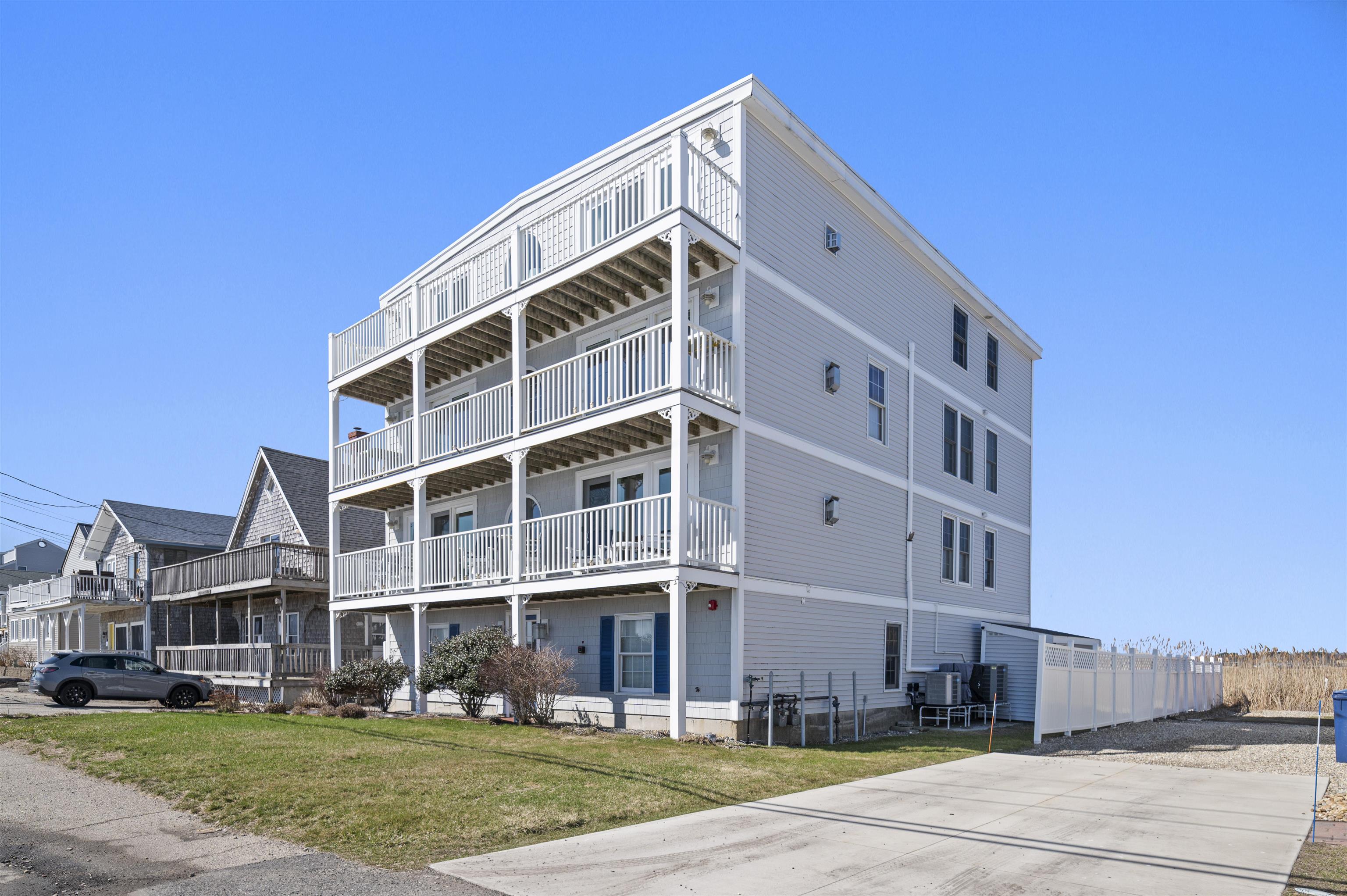 605 Ocean Blvd #1, Hampton, NH 03842