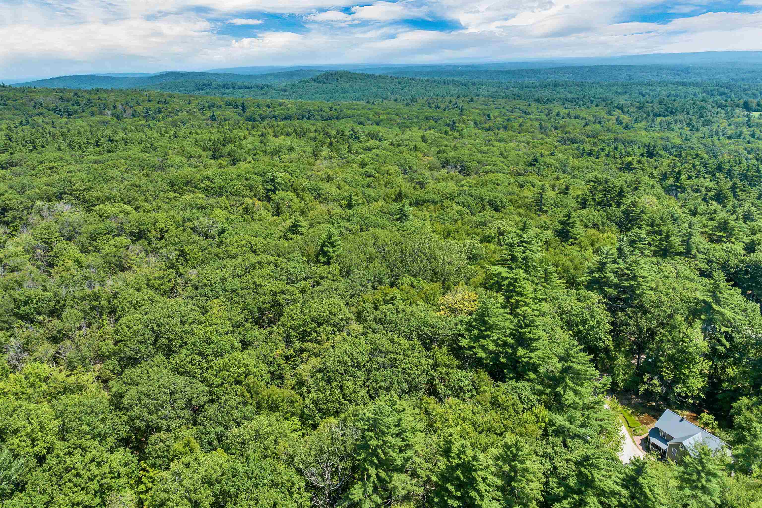 101-125 Winslow Rd, Weare, NH 03281