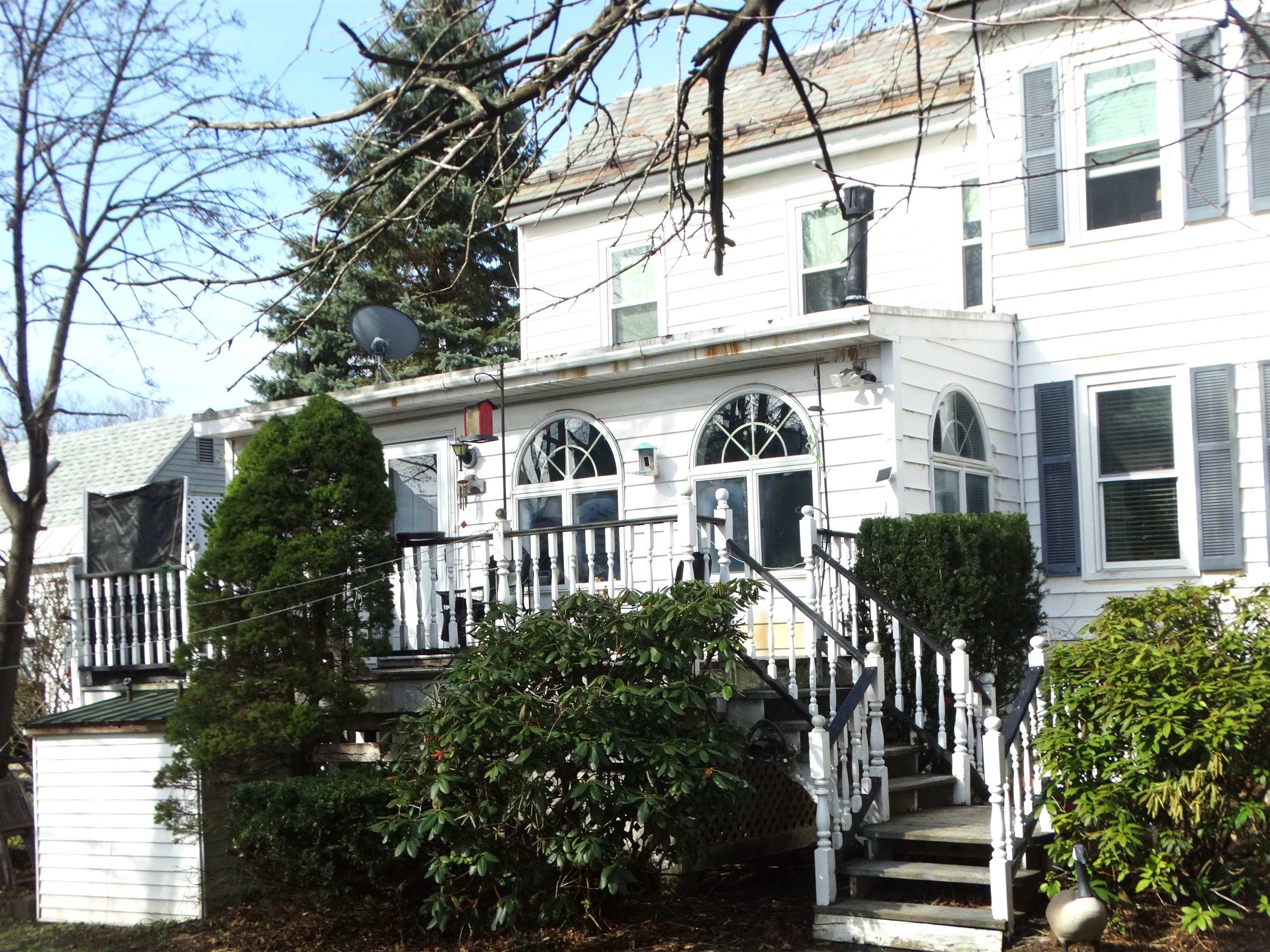 65 Dunbar St, Keene, NH 03431