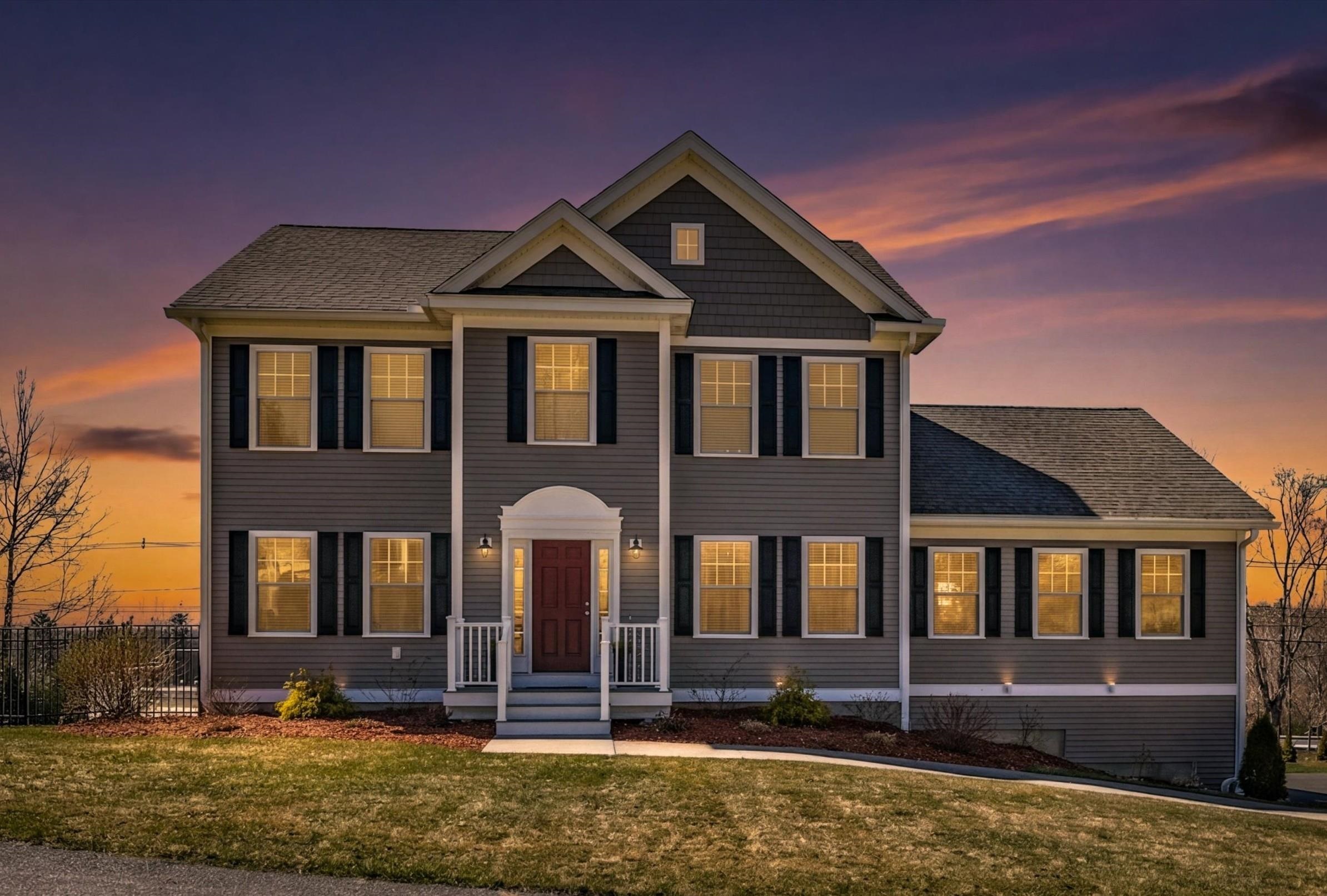 27 Scenic Dr, Manchester, NH 03104