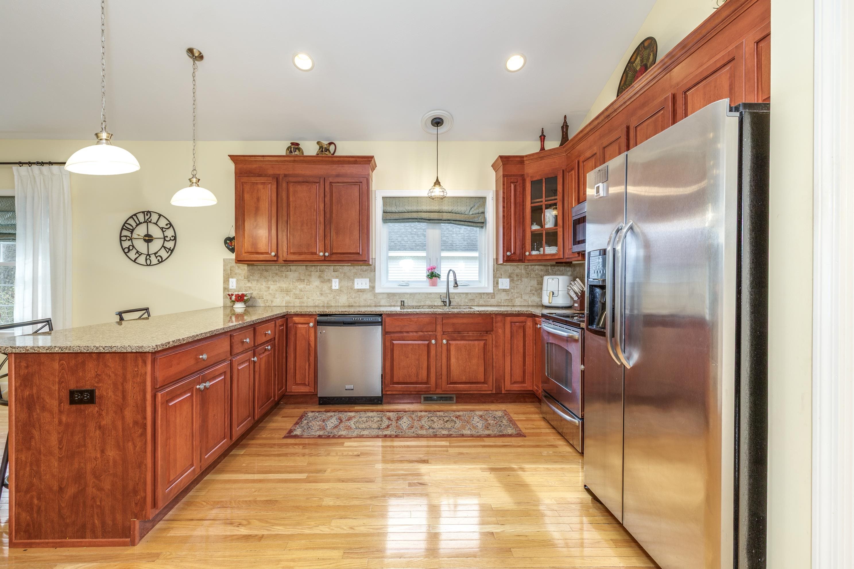 12 Jonathan Dr, Concord, NH 03303