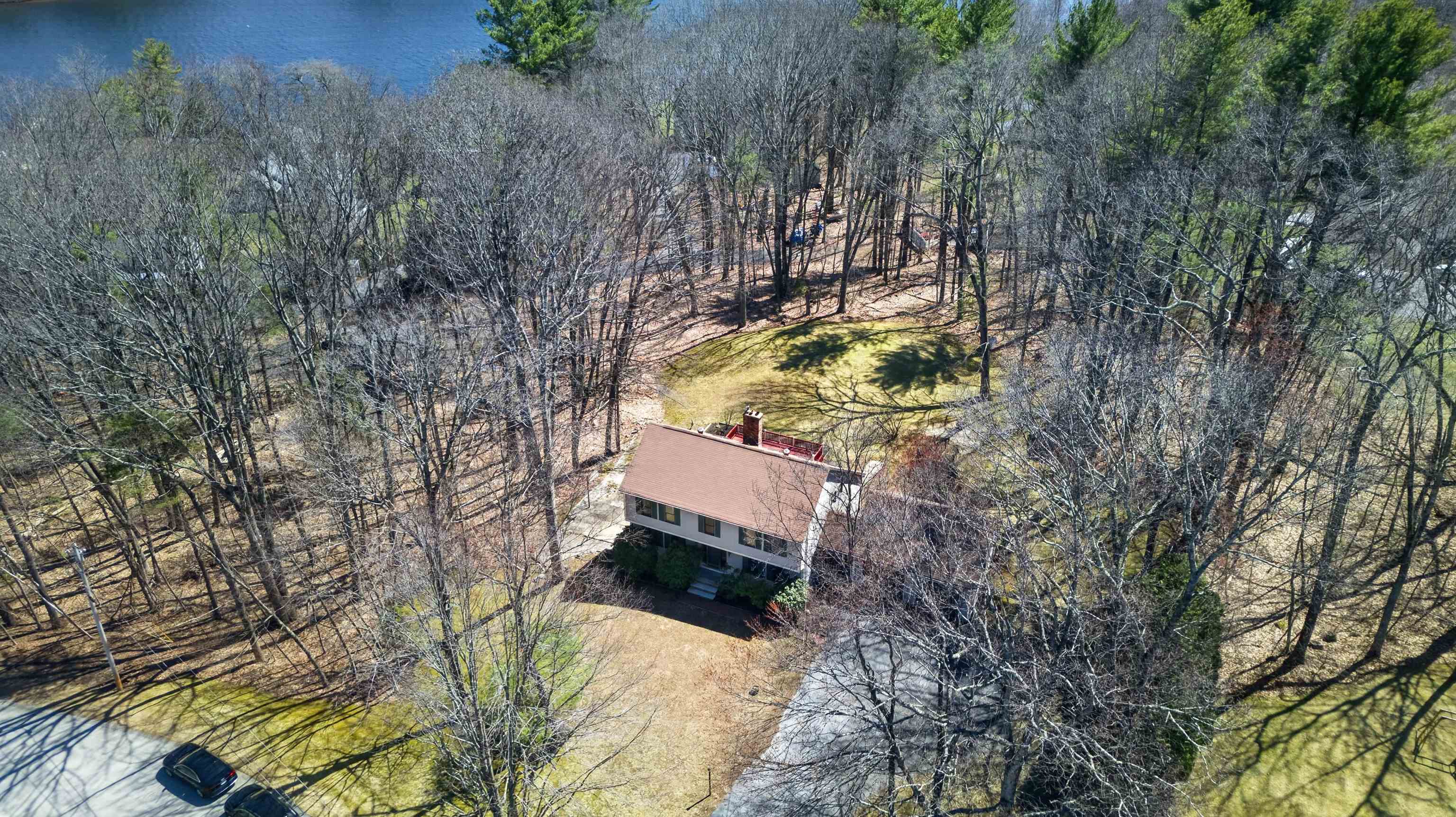 16 Berkeley St, Pelham, NH 03076