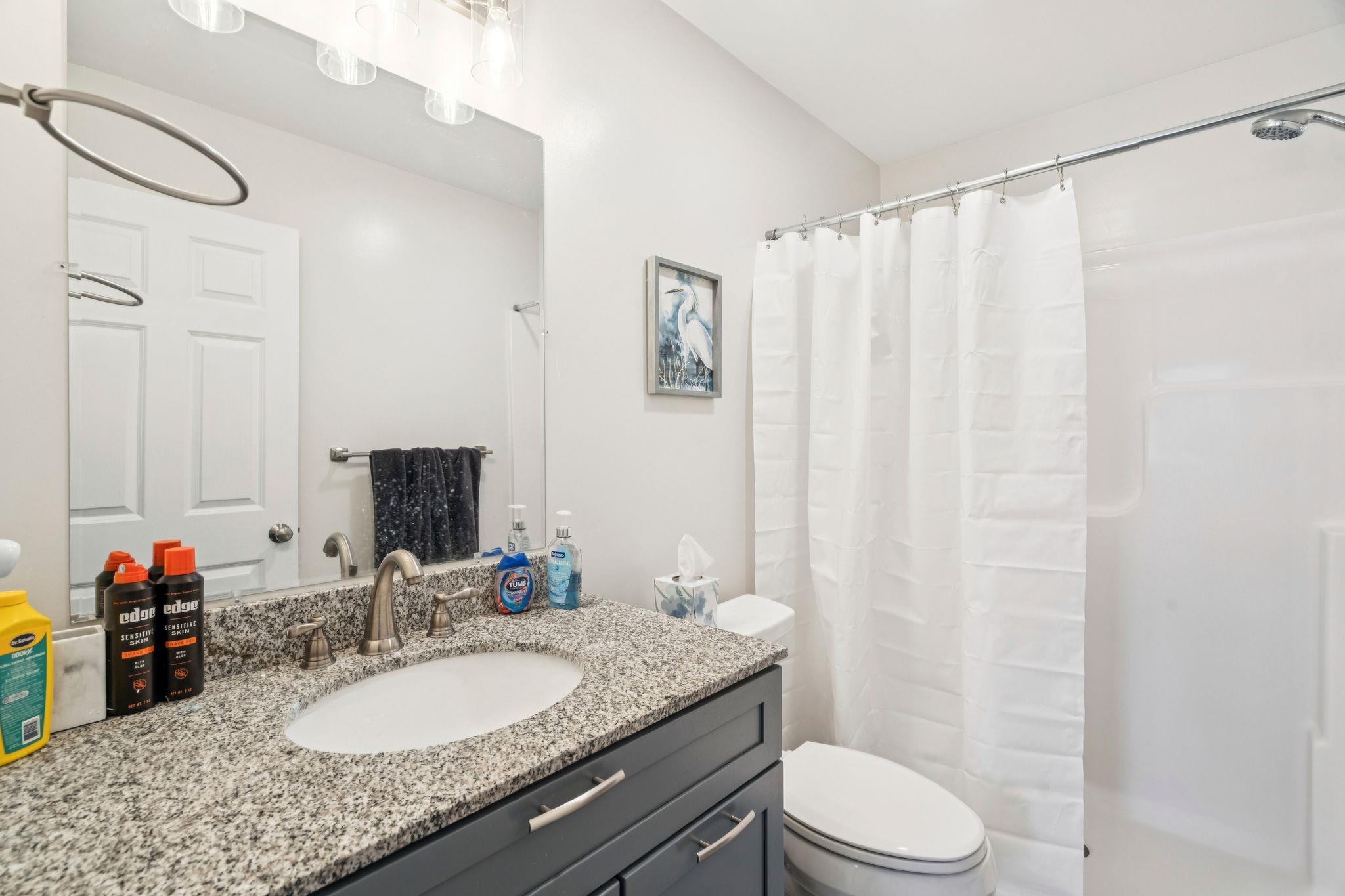 21 Caldwell Ln, Sunapee, NH 03782