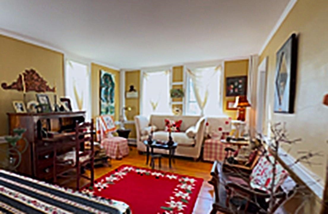 Lovely Large Sitting Room