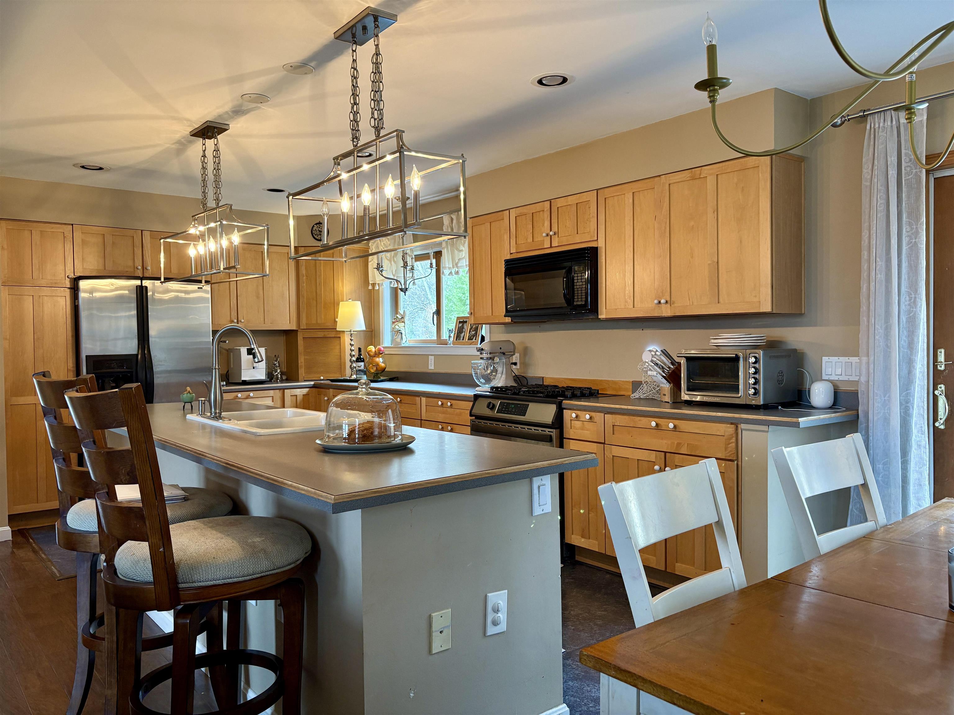 100 Sawyer Brook Rd, Orford, NH 03777