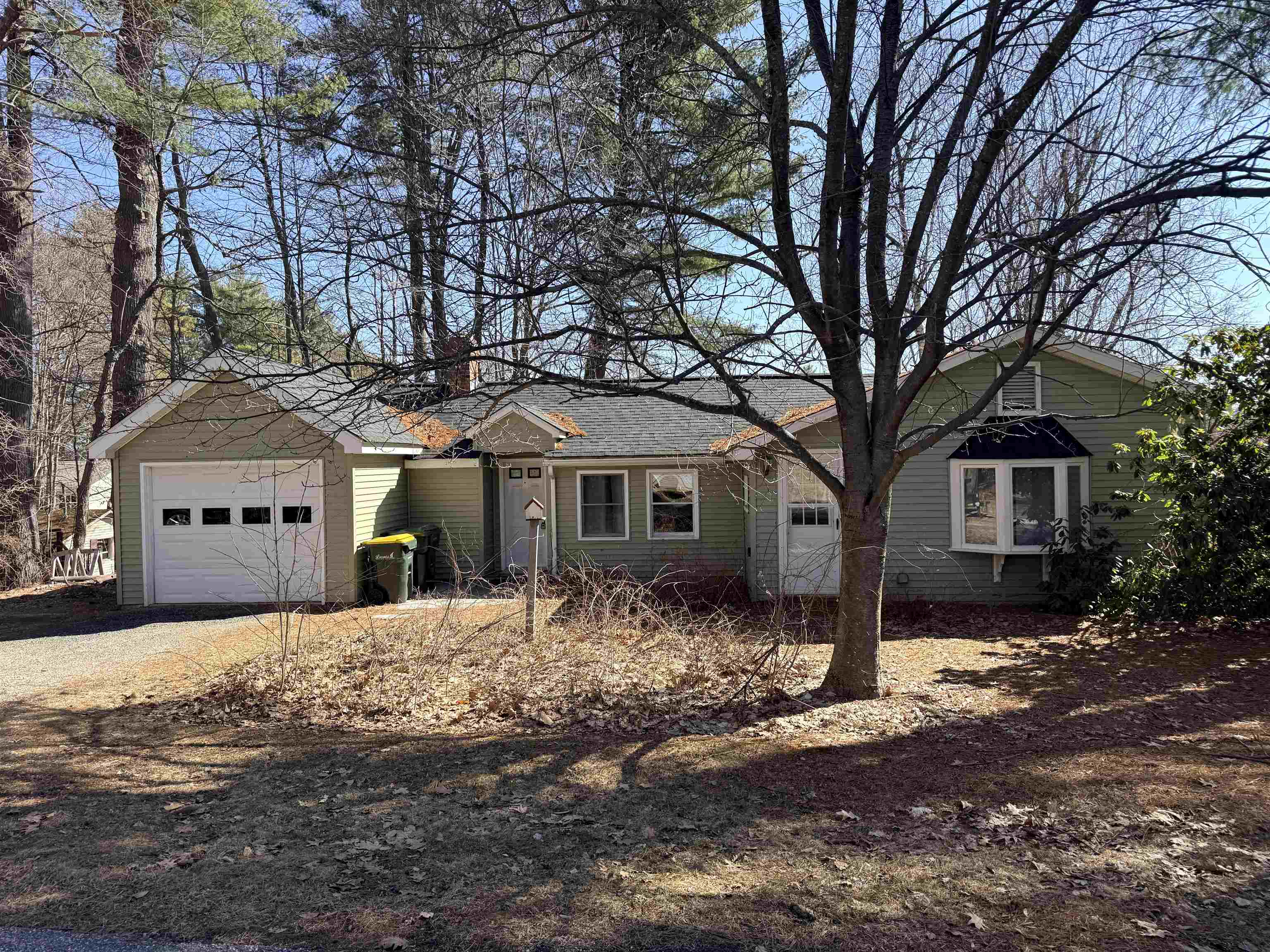 21 Arlington St, Laconia, NH 03246