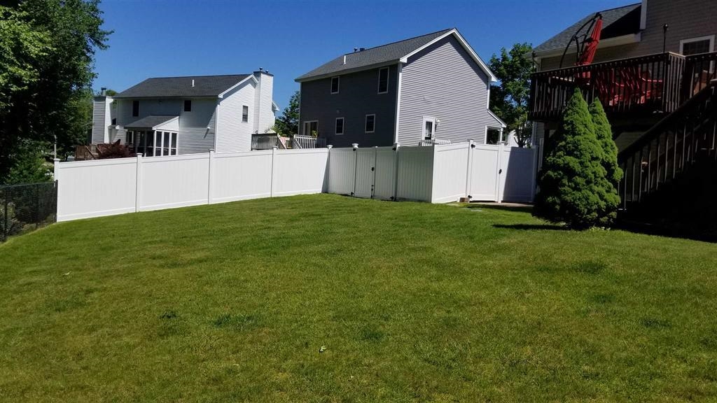 74 Rosecliff Ln, Manchester, NH 03109