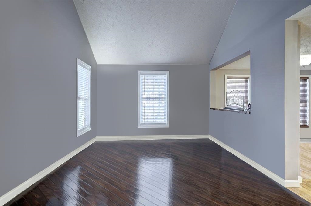 74 Rosecliff Ln, Manchester, NH 03109