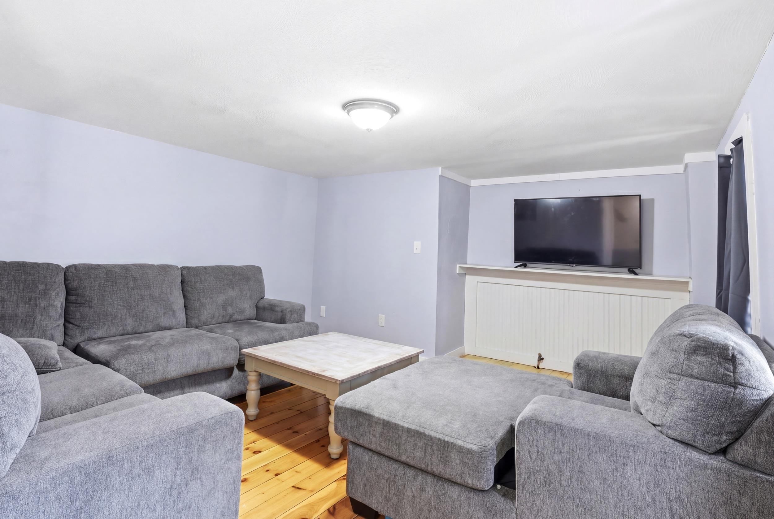 89 Garland Rd, Nottingham, NH 03290