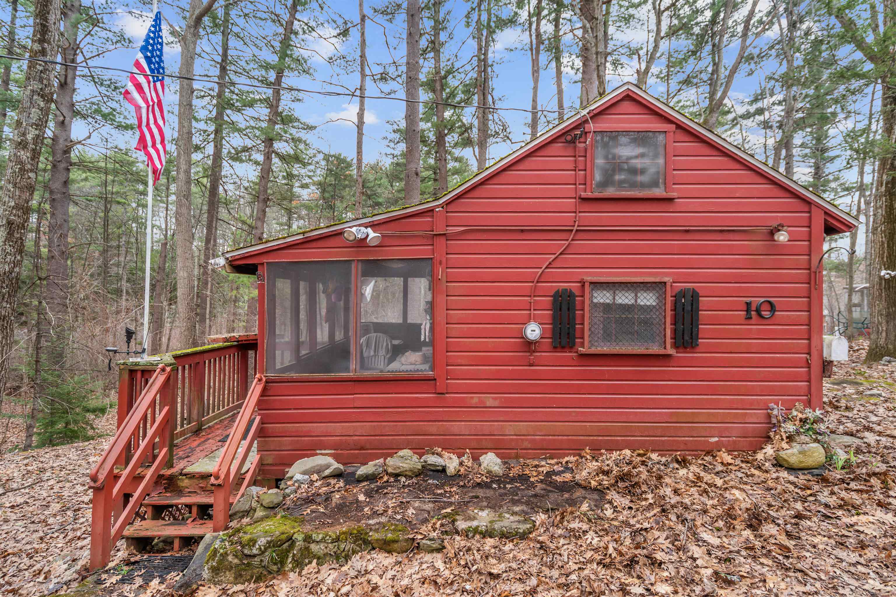 10 First St, Windham, NH 03087