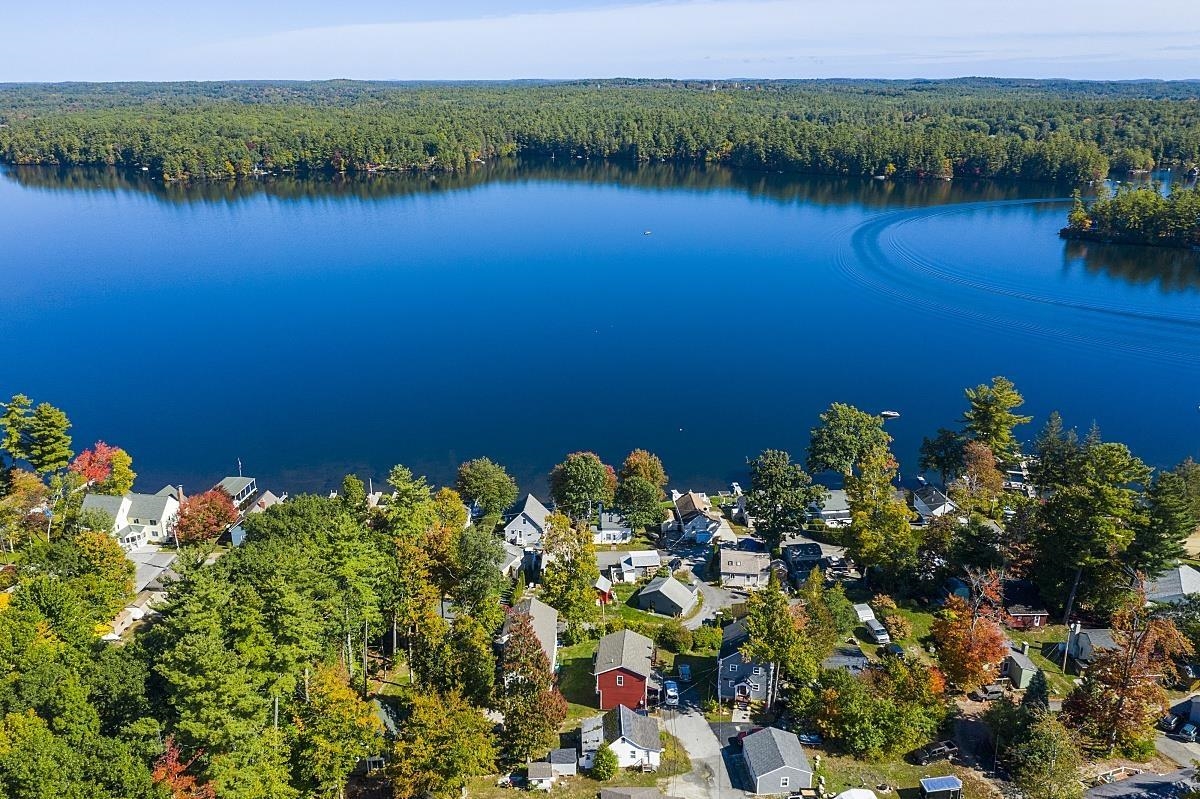 105 Chases Grove Rd, Derry, NH 03038