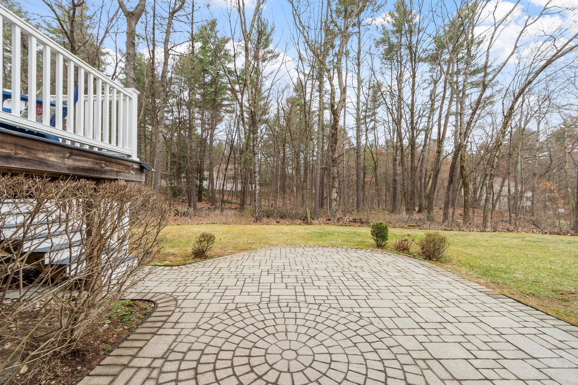 12 Glance Rd, Windham, NH 03087