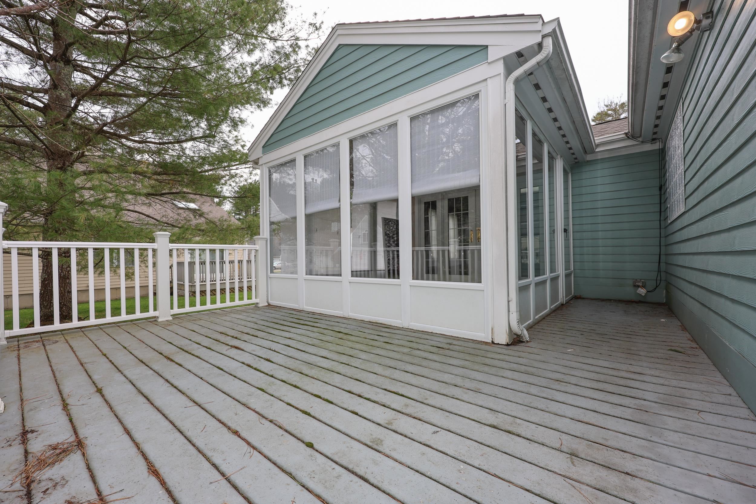 49 Drakes Ldg, Hampton, NH 03842