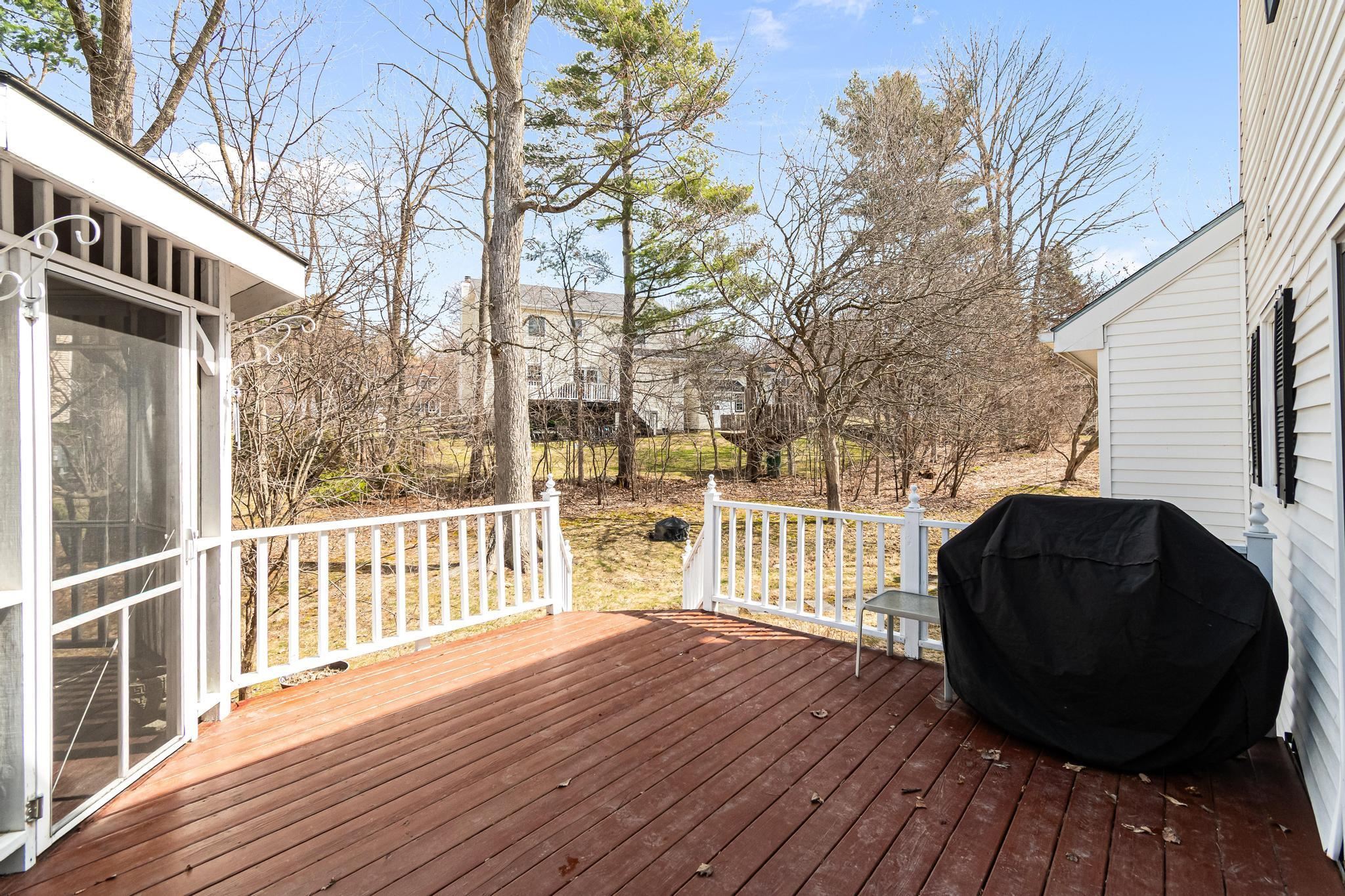 248 Lawnwood Dr, Williston, VT 05495