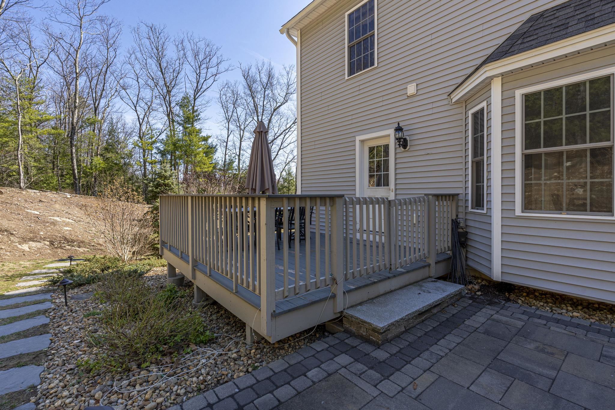 59 Northland Rd, Windham, NH 03087