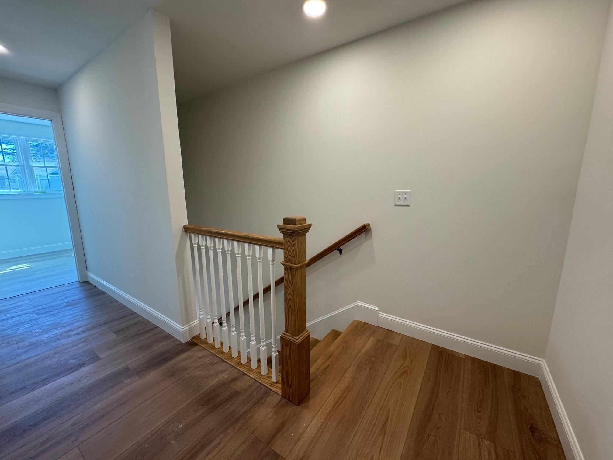 8B Dearborn Cir, Goffstown, NH 03045