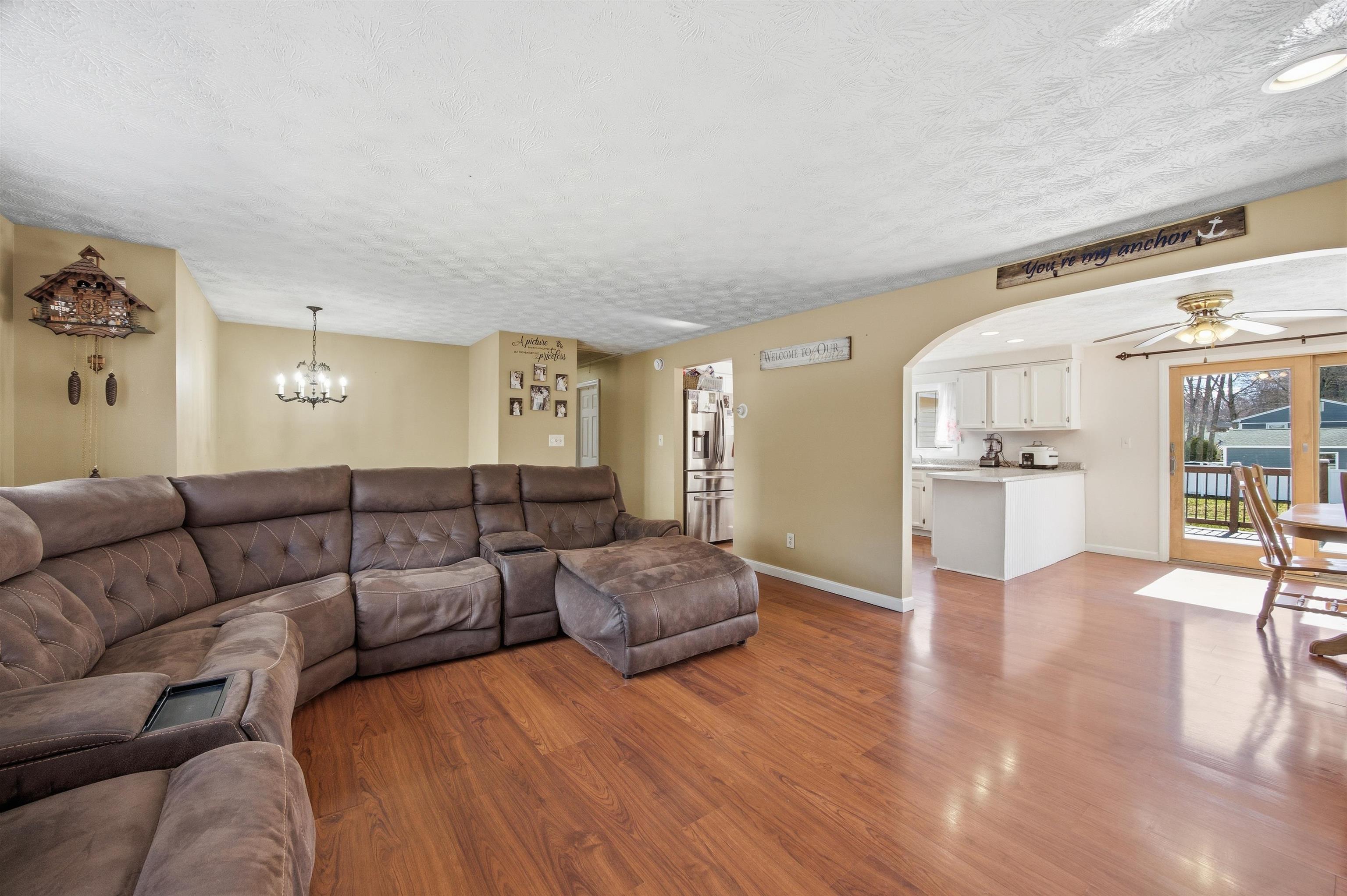 38 Vernon Ave, Rochester, NH 03867