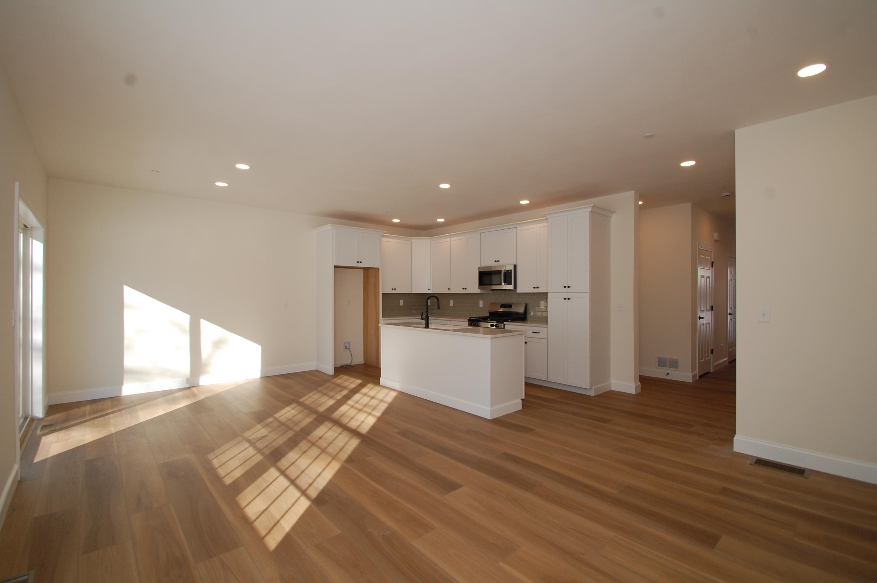 7A Dearborn Cir, Goffstown, NH 03045