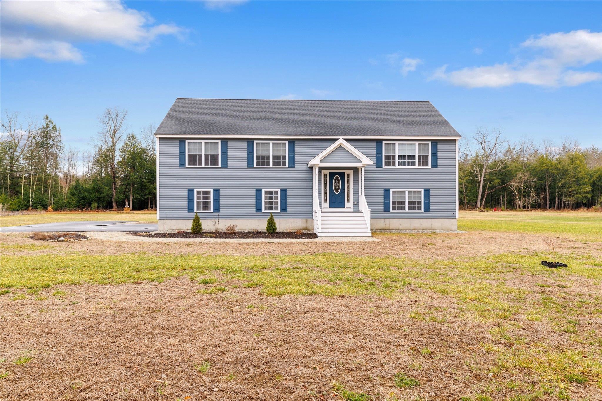 119 Warwick Rd, Winchester, NH 03470