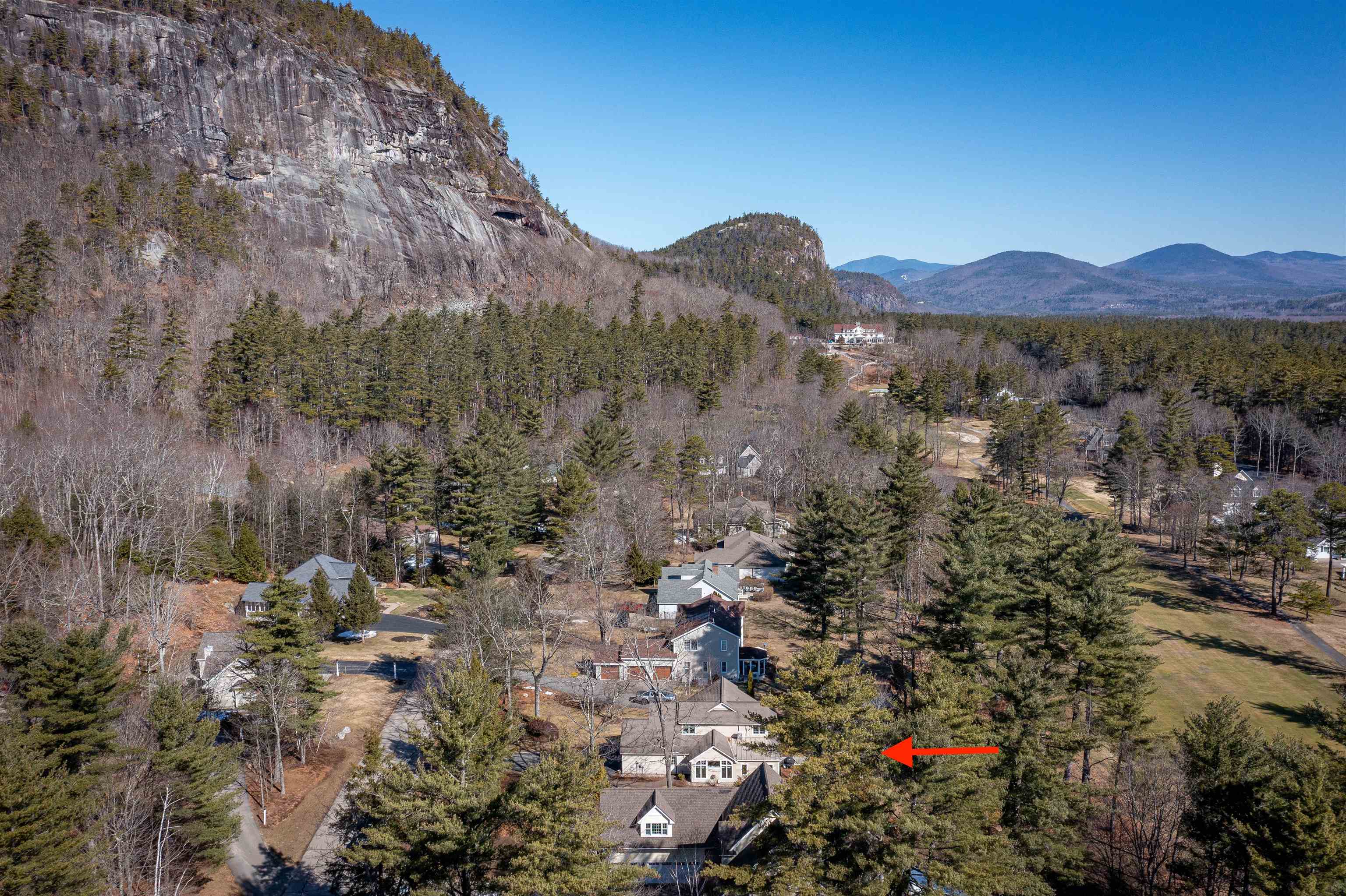 18 Falcon Way, Hales Location, NH 03860