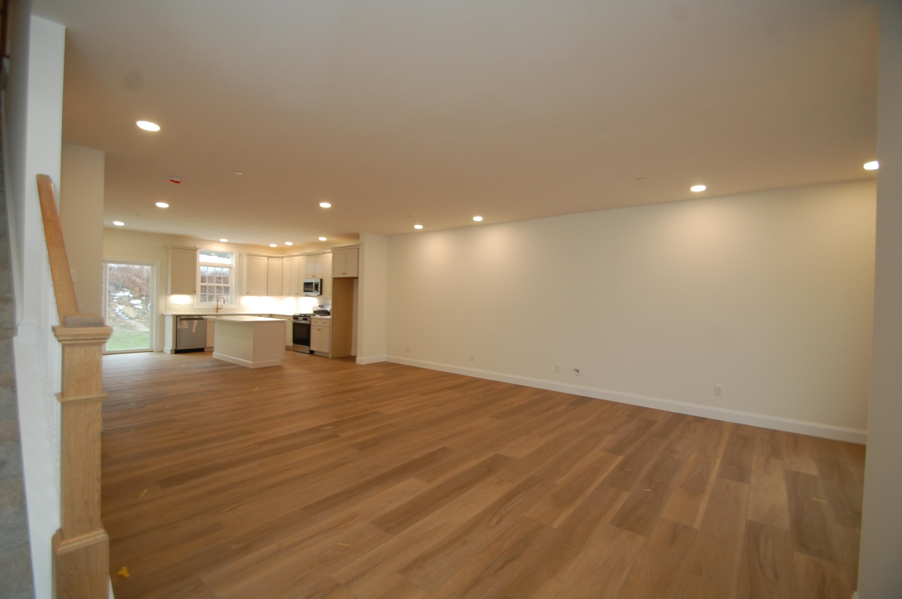 6B Dearborn Cir, Goffstown, NH 03045