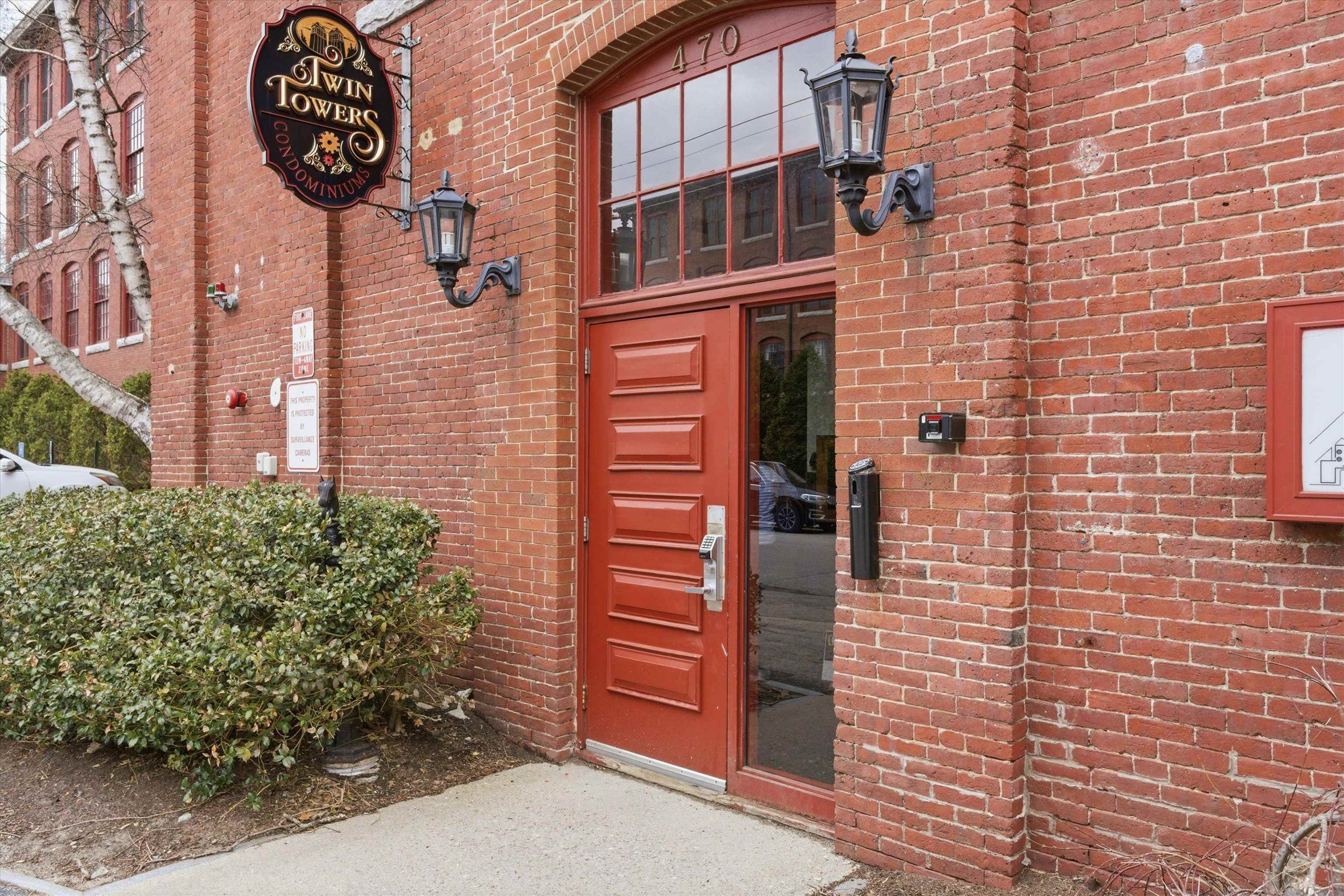 470 Silver St, Manchester, NH 03103