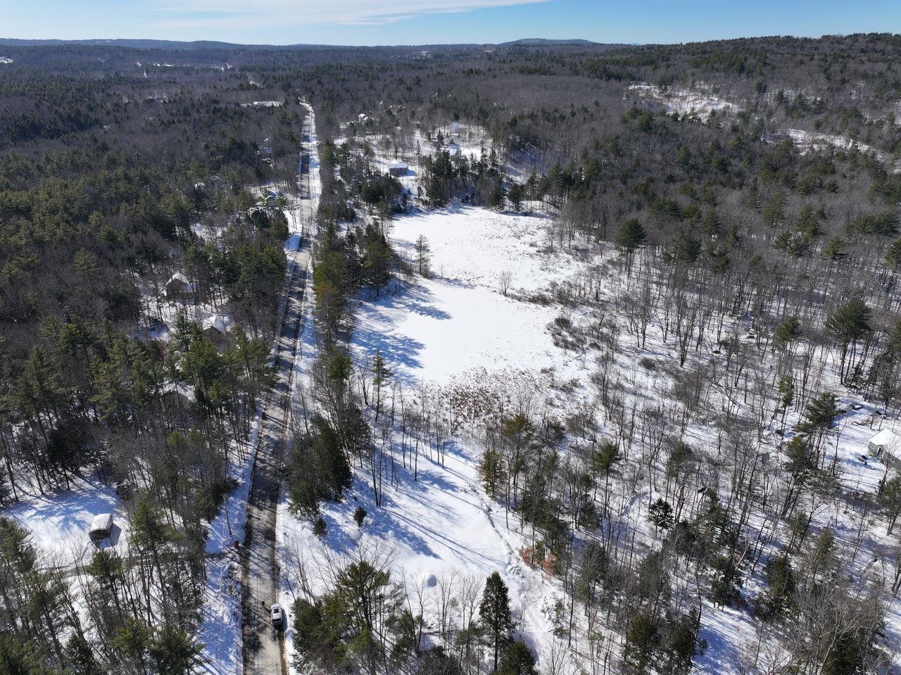 72-1 Range Rd, Deerfield, NH 03037