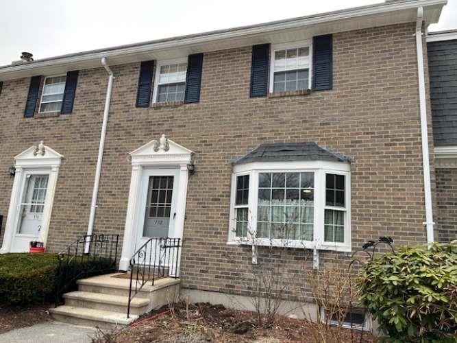 118 Fieldstone Dr, Londonderry, NH 03053