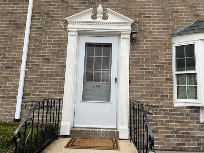 118 Fieldstone Dr, Londonderry, NH 03053