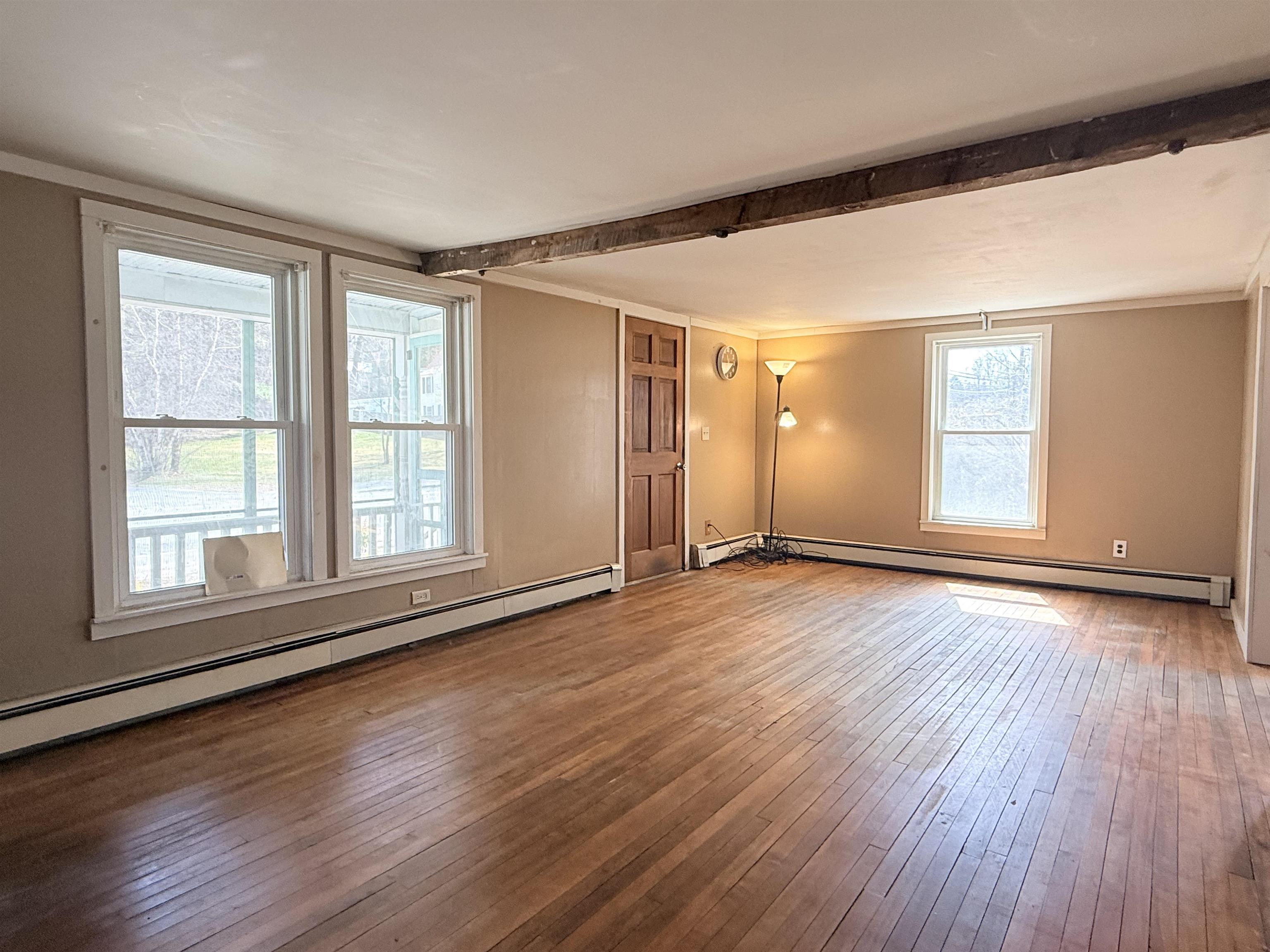 222 N Main St, Newport, NH 03773