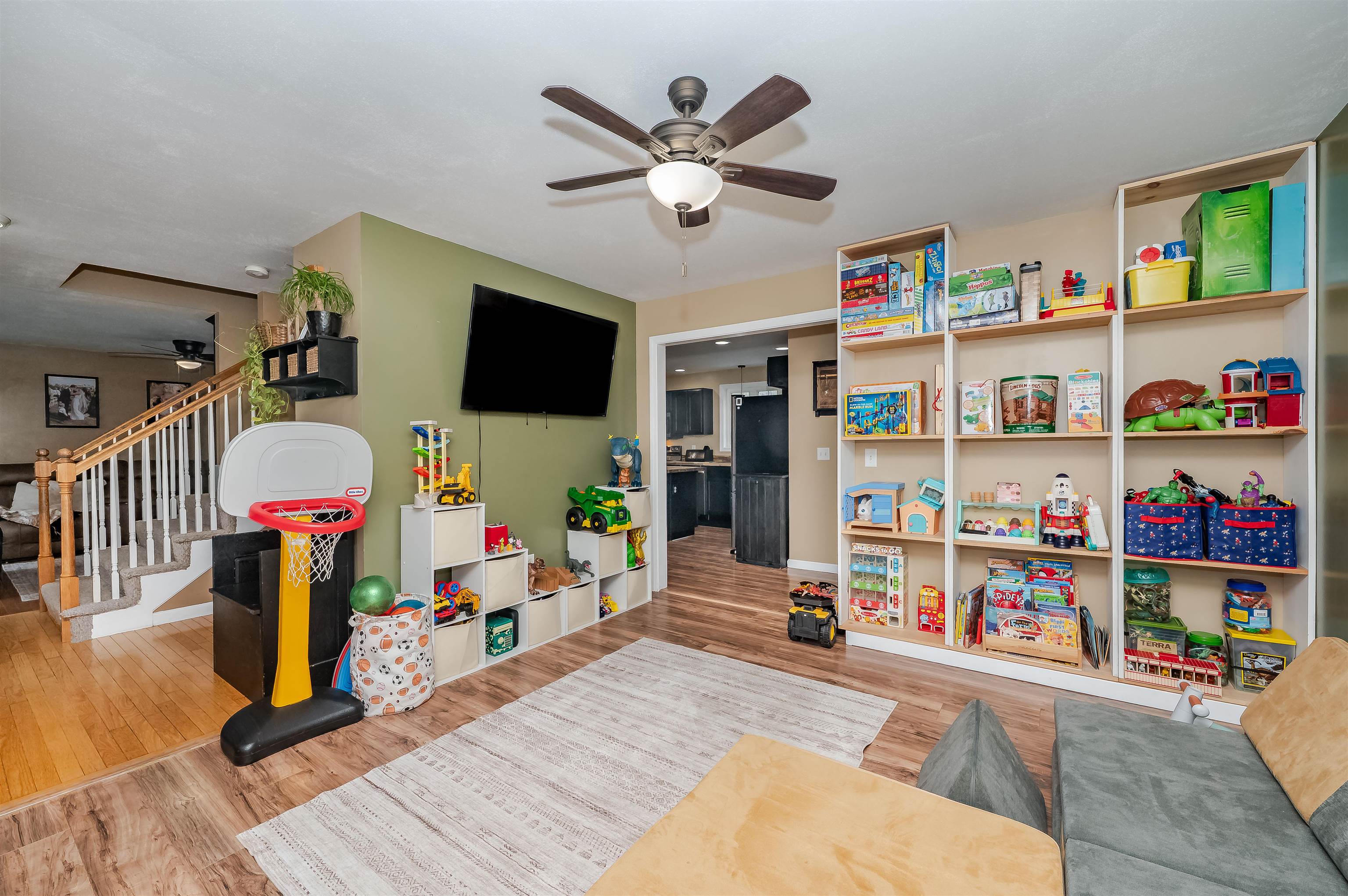 45 Cherub Dr, Farmington, NH 03835