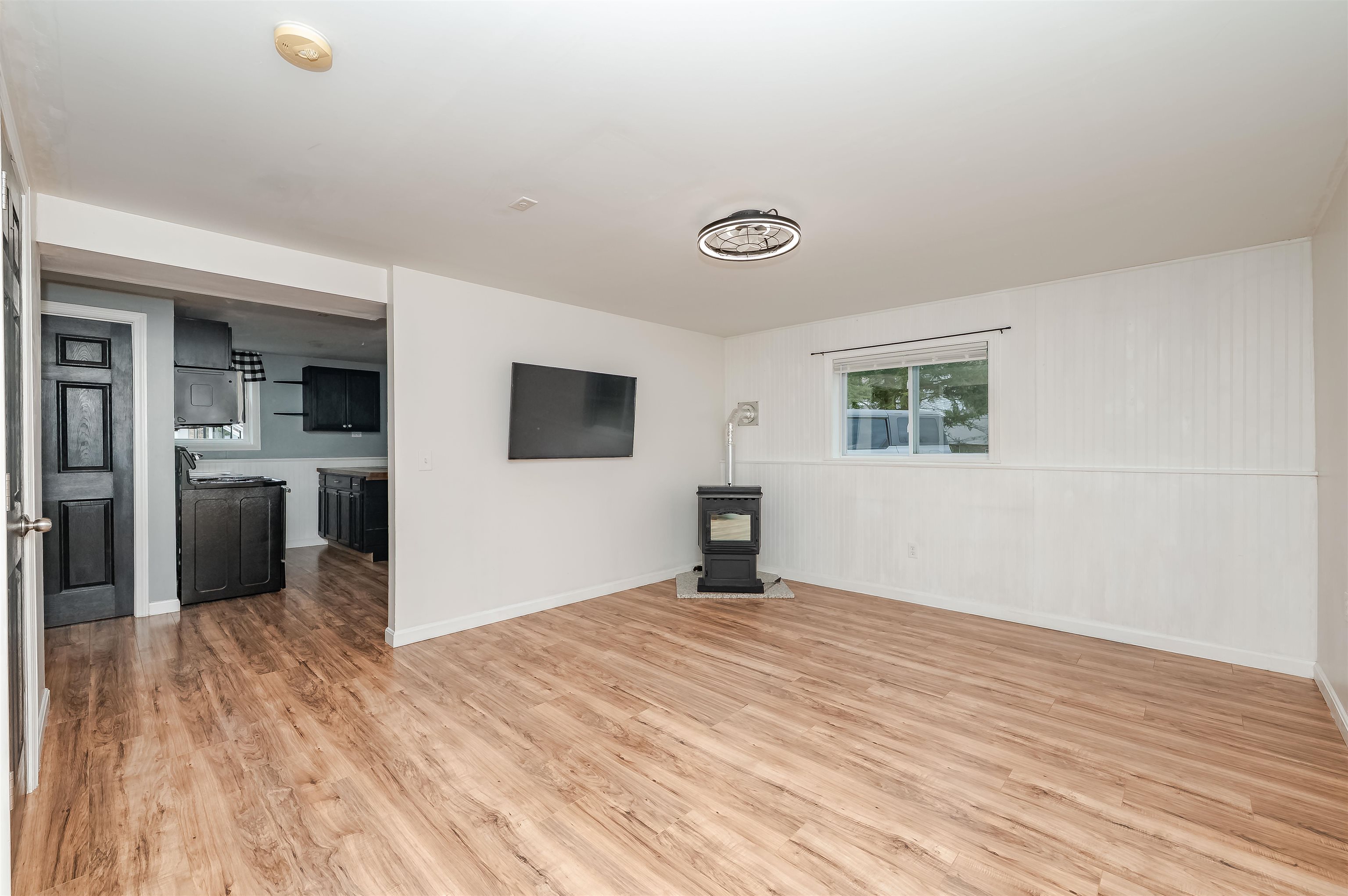 45 Cherub Dr, Farmington, NH 03835