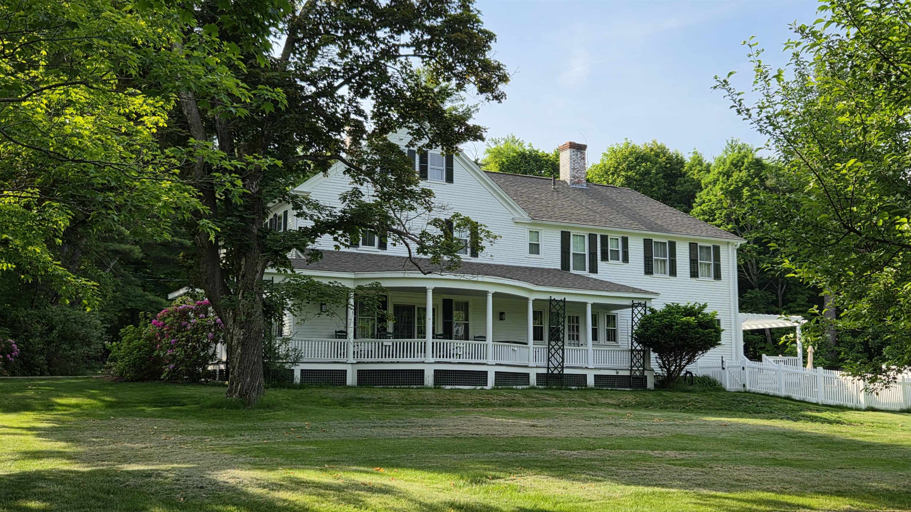 375 S Main St, Wolfeboro, NH 03894