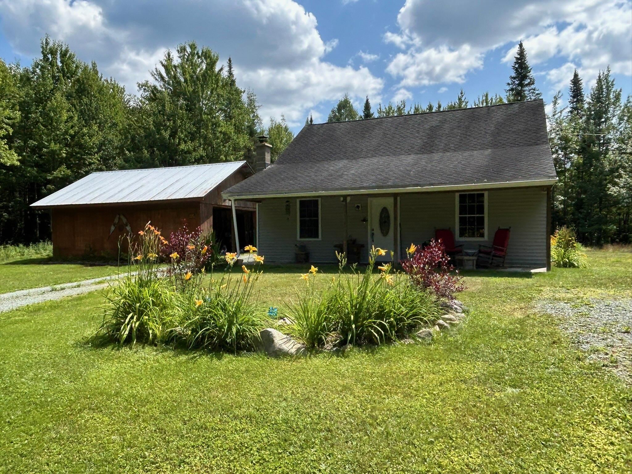 343 Twin Mountain Rd, Whitefield, NH 03598