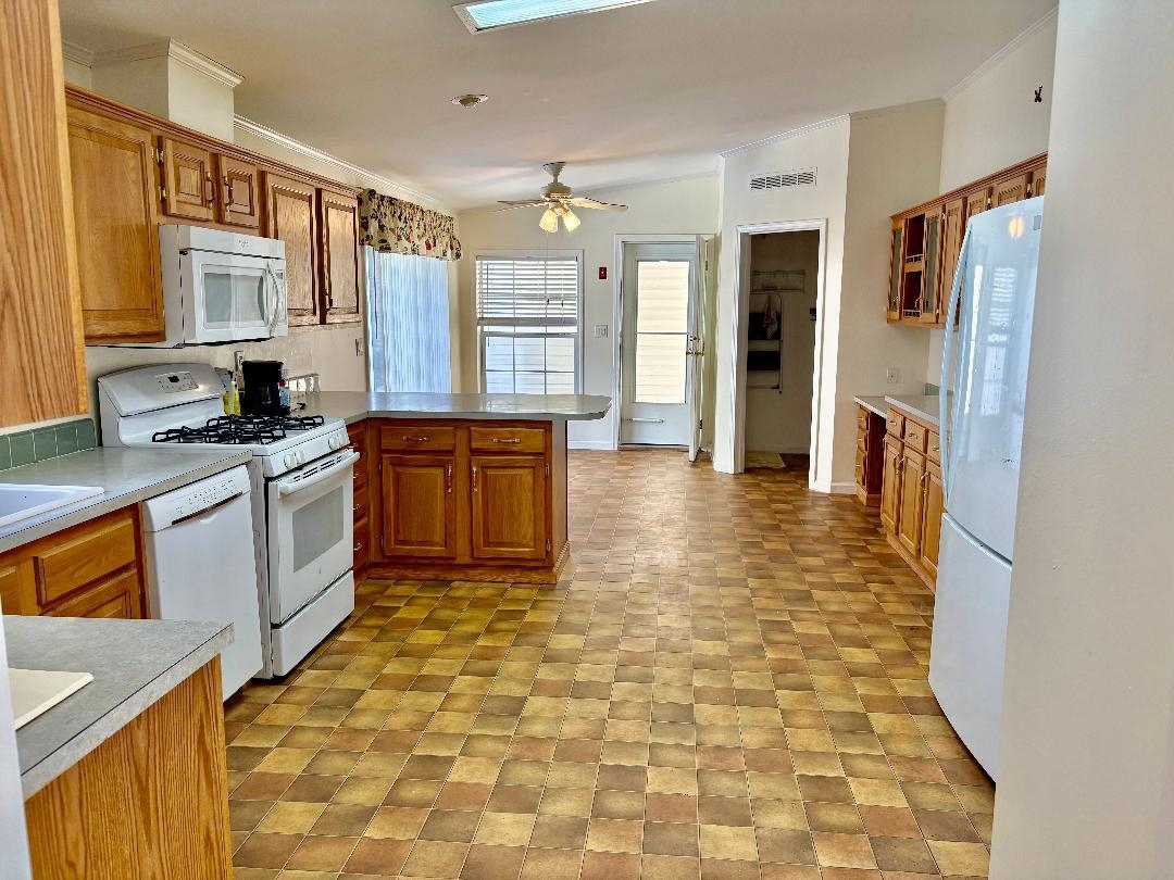 500 Darby Dr, Belmont, NH 03220