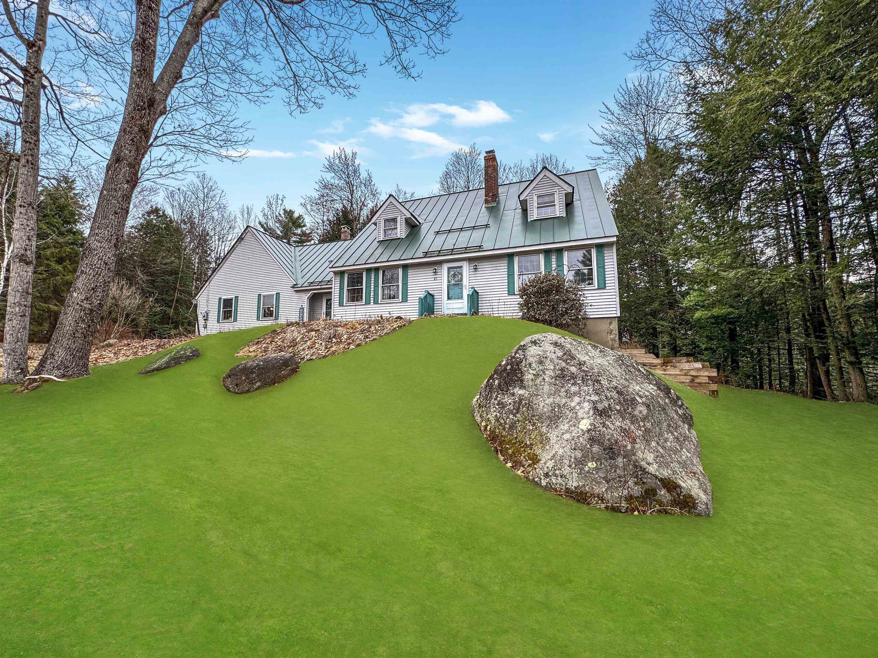 Lebanon NH&nbsp;Home for sale $649,000 $278 per sq.ft.