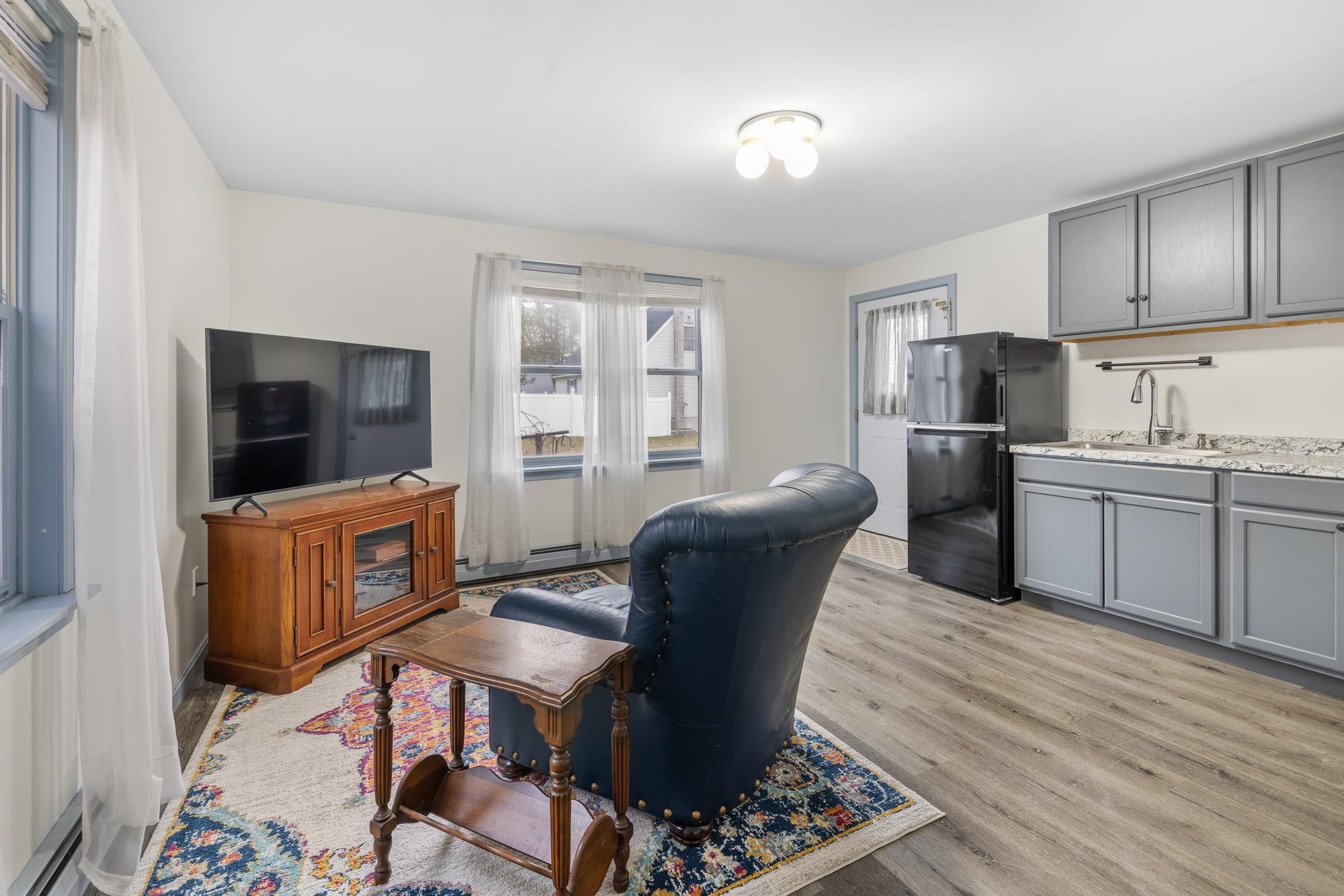 Flex space - living room 25025325