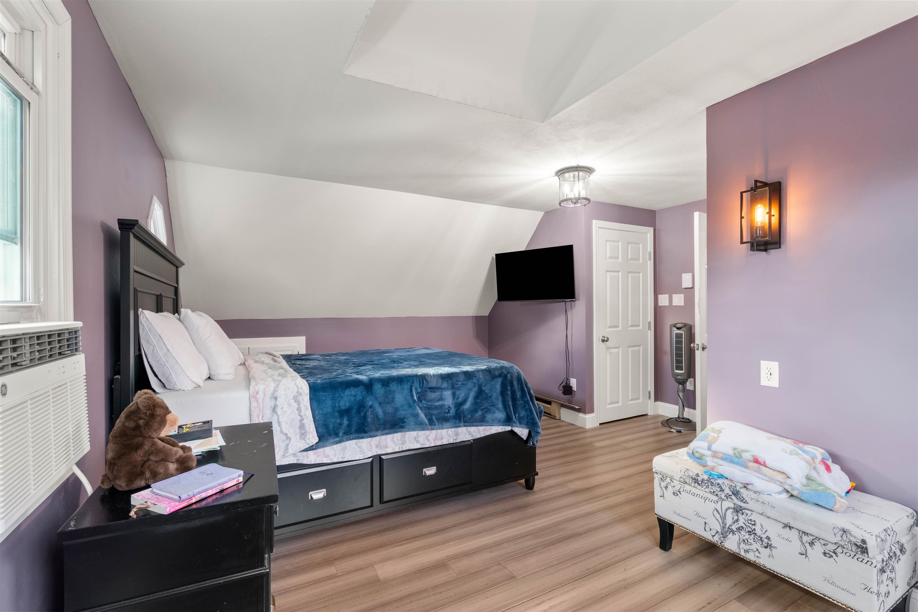 26 Wedgewood Dr, Londonderry, NH 03053