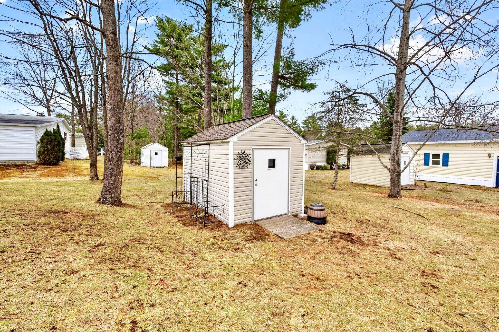 166 Eagle Dr, Rochester, NH 03868