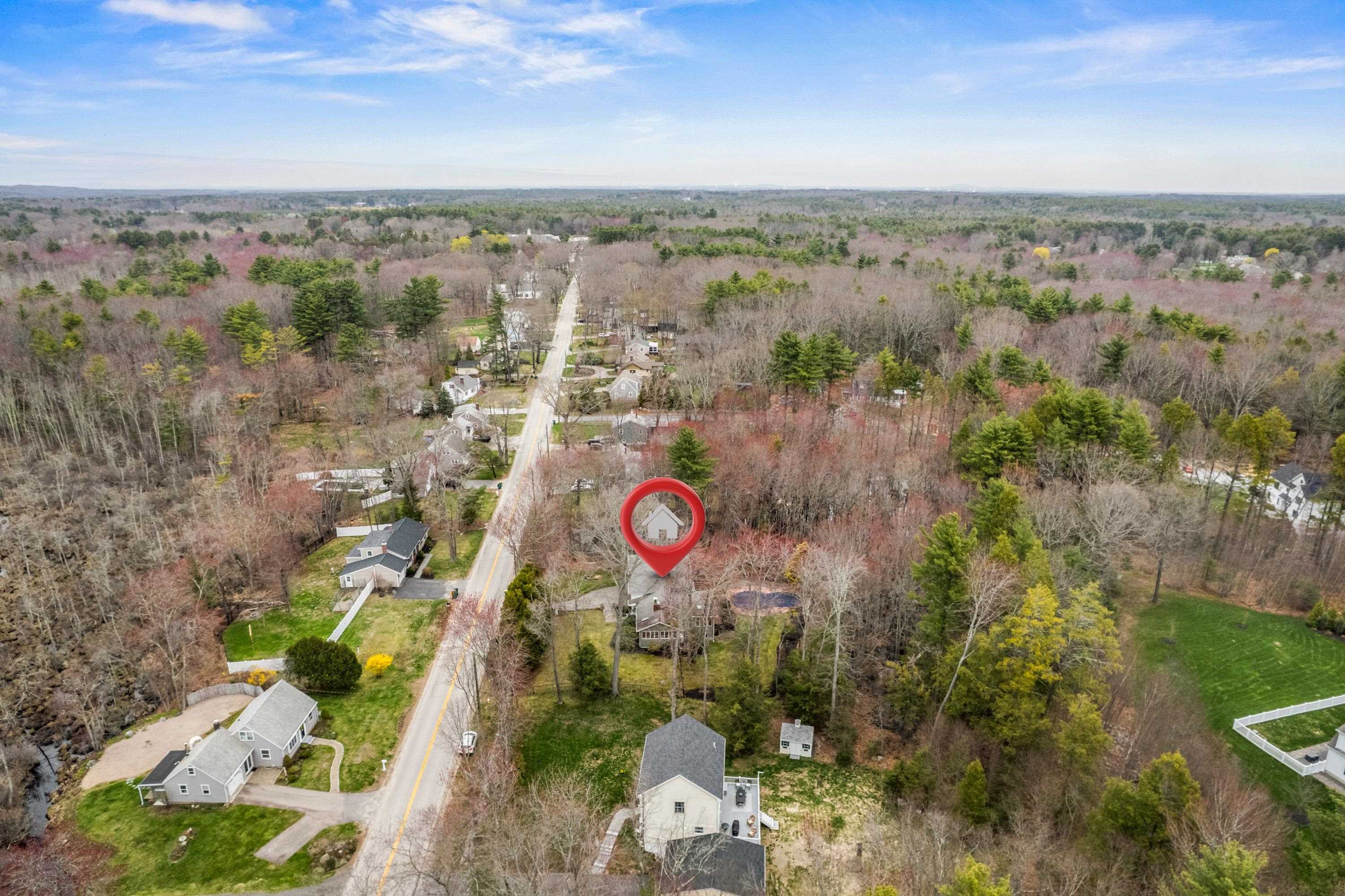 15 Pine Rd, North Hampton, NH 03862