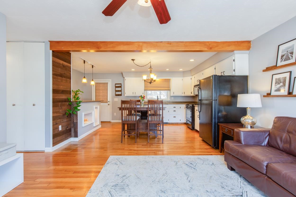 Bright and Clean 25010968