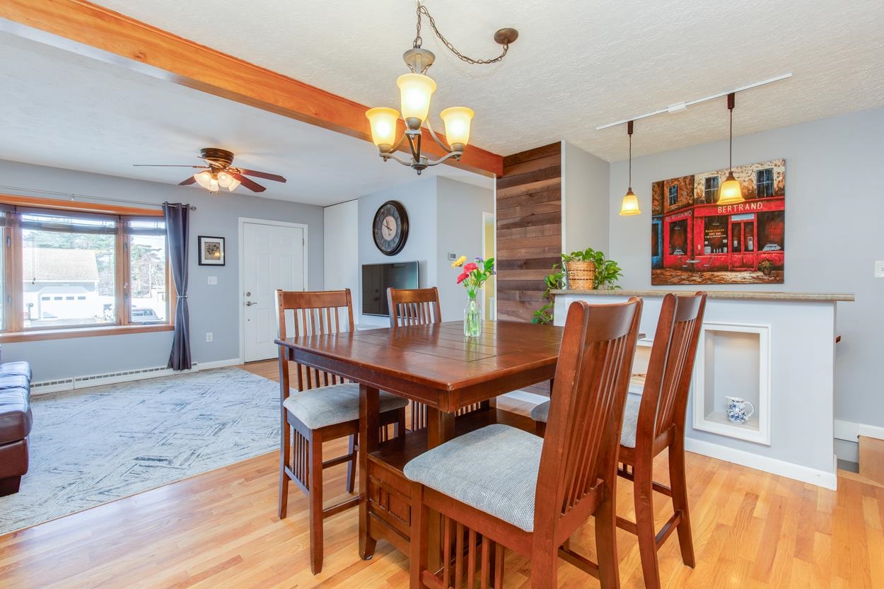 Open to living Room 25010961