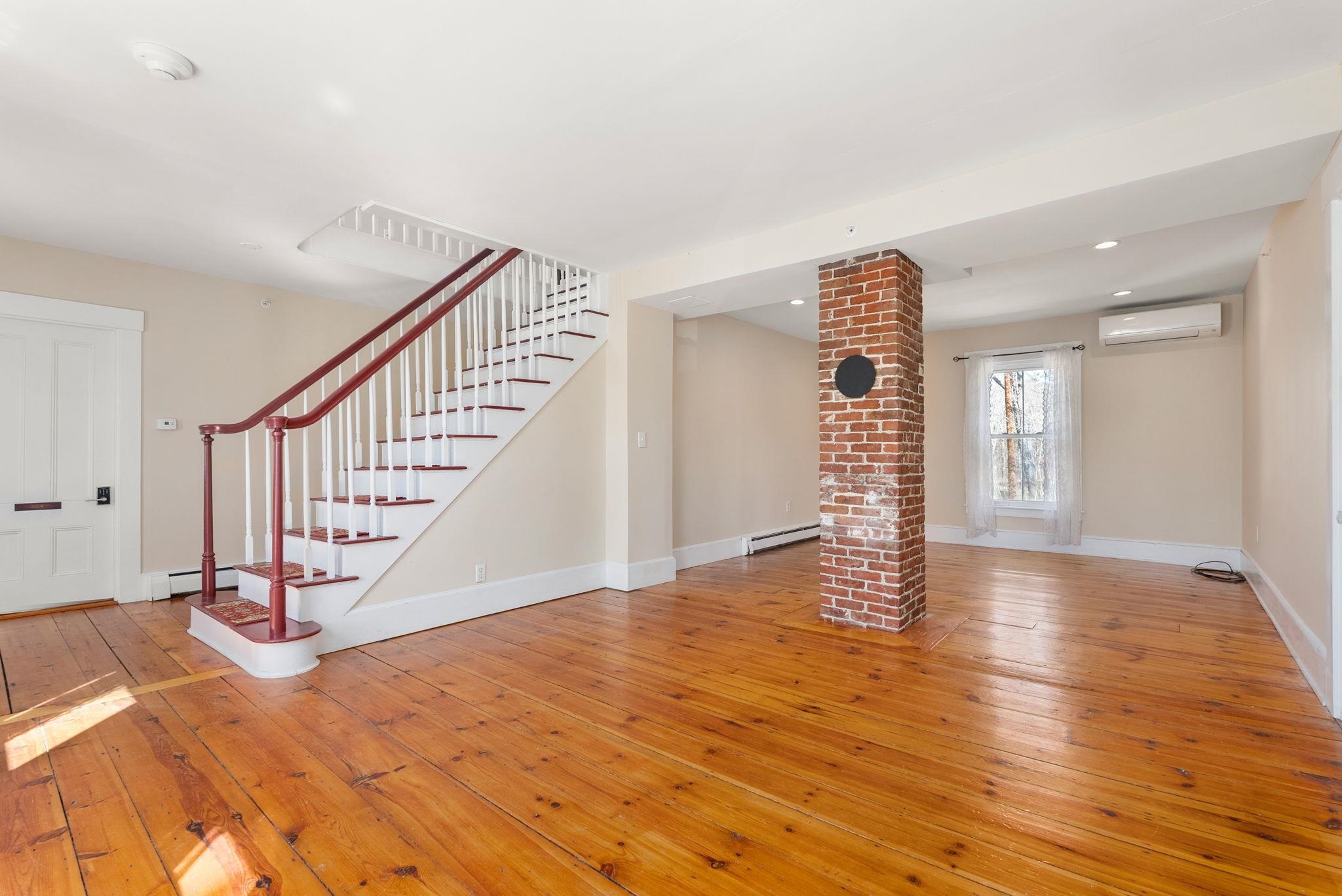 67 Demeritt Ave, Lee, NH 03861