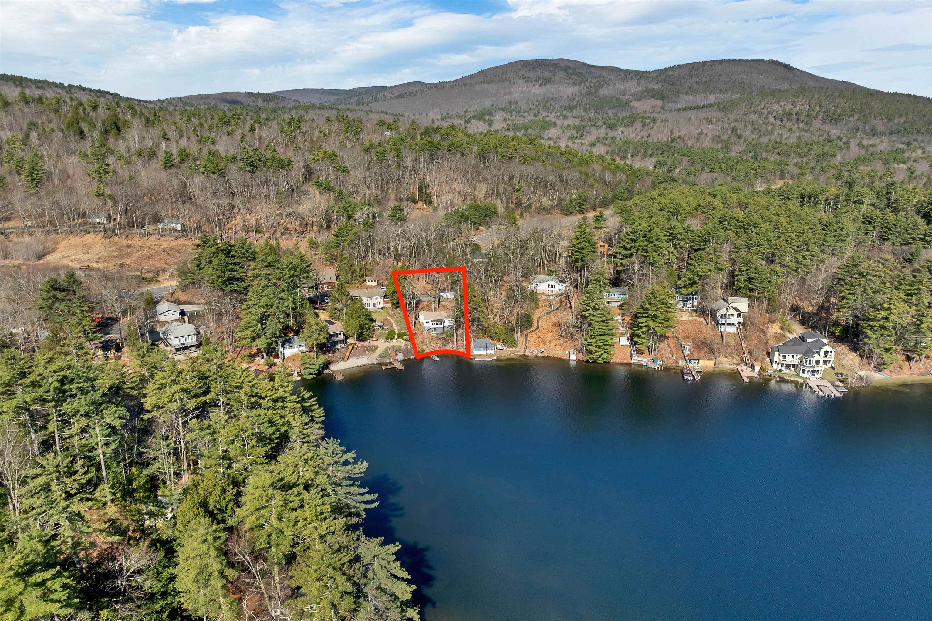20 Boat Cove Rd, Alton, NH 03810