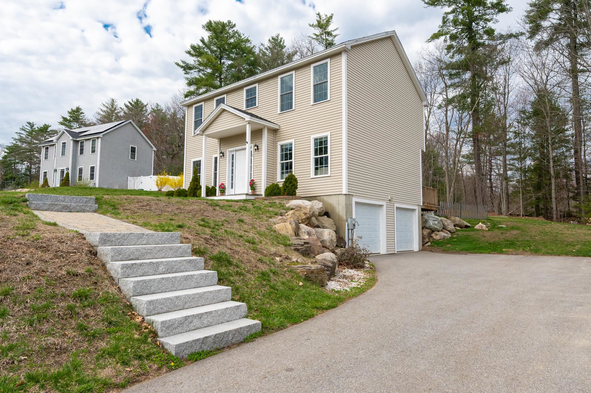 3 Jadyns Way, Raymond, NH 03077