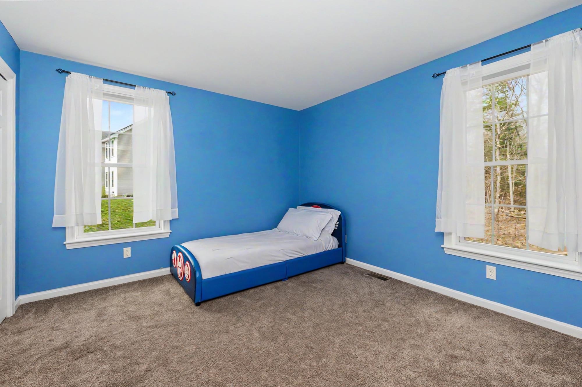 3 Jadyns Way, Raymond, NH 03077