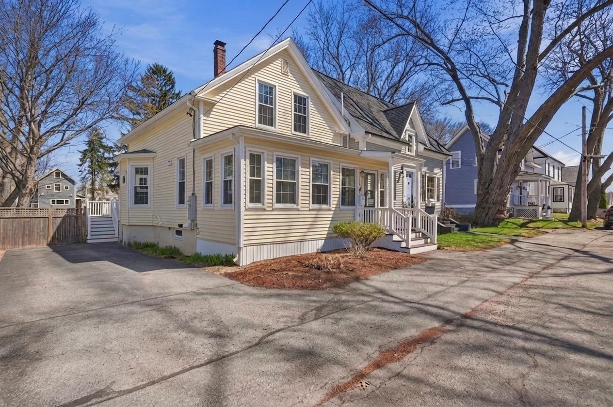 107 Stark St, Portsmouth, NH 03801