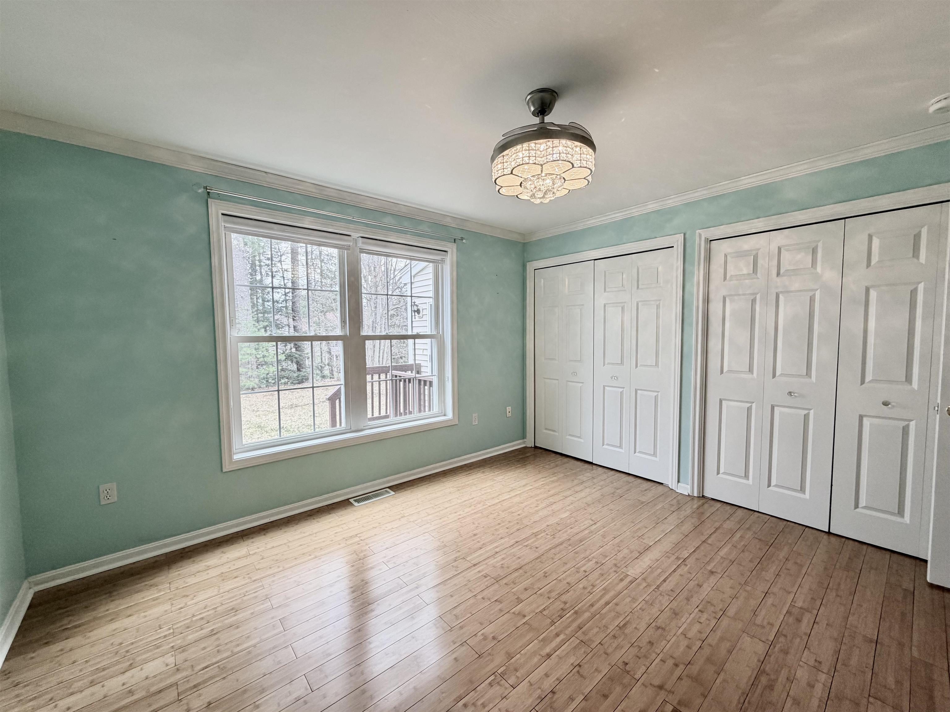 4 Prince Ln, Raymond, NH 03077